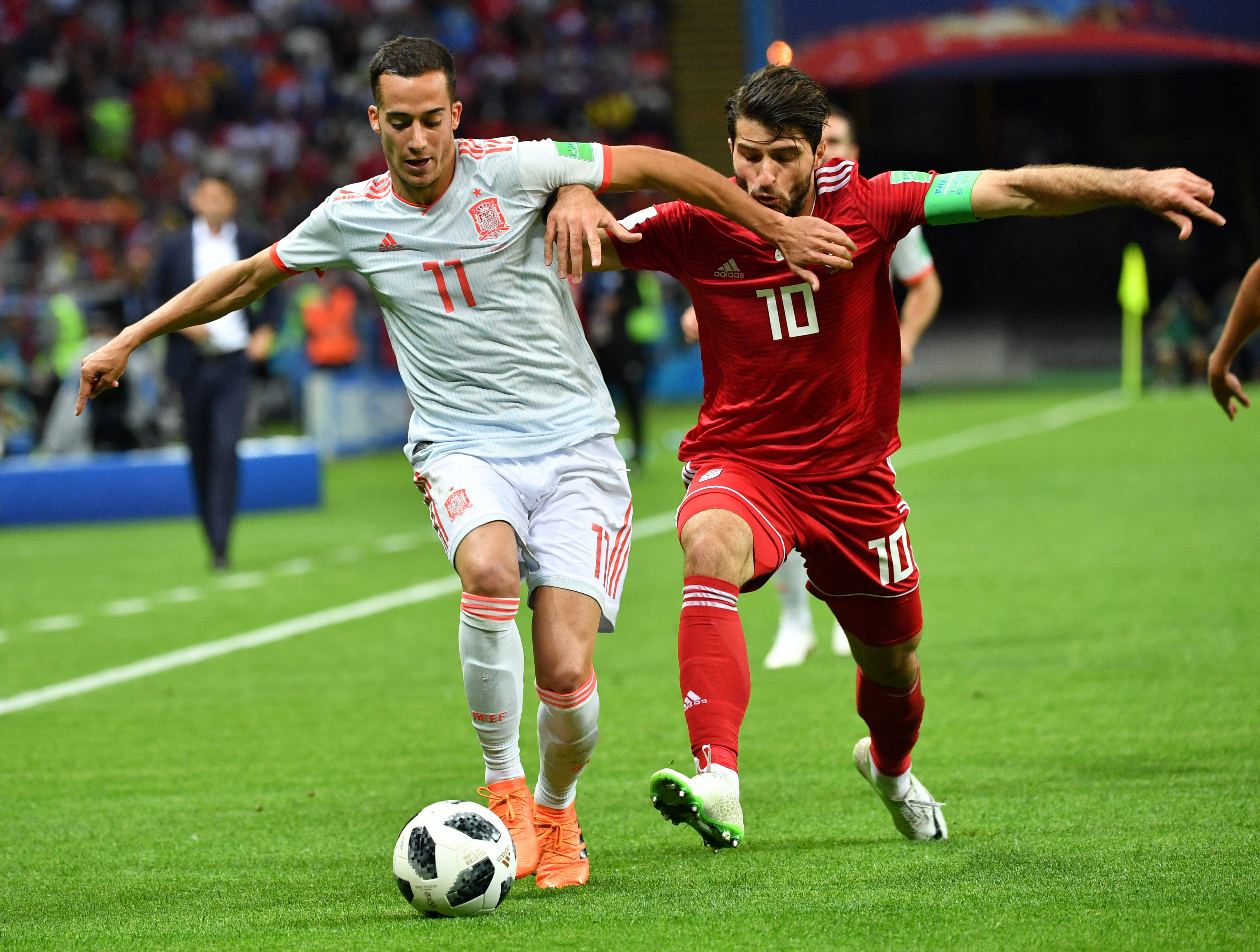 伊朗球队在比赛中展现强大实力 伊朗球队在比赛中展现强大实力