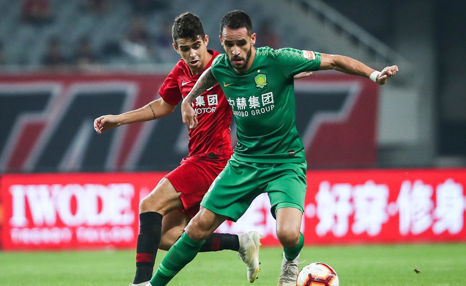 包含法兰克福球员努力拼搏,力争取得关键三分的词条 包含法兰克福球员努力拼搏,力争取得关键三分的词条