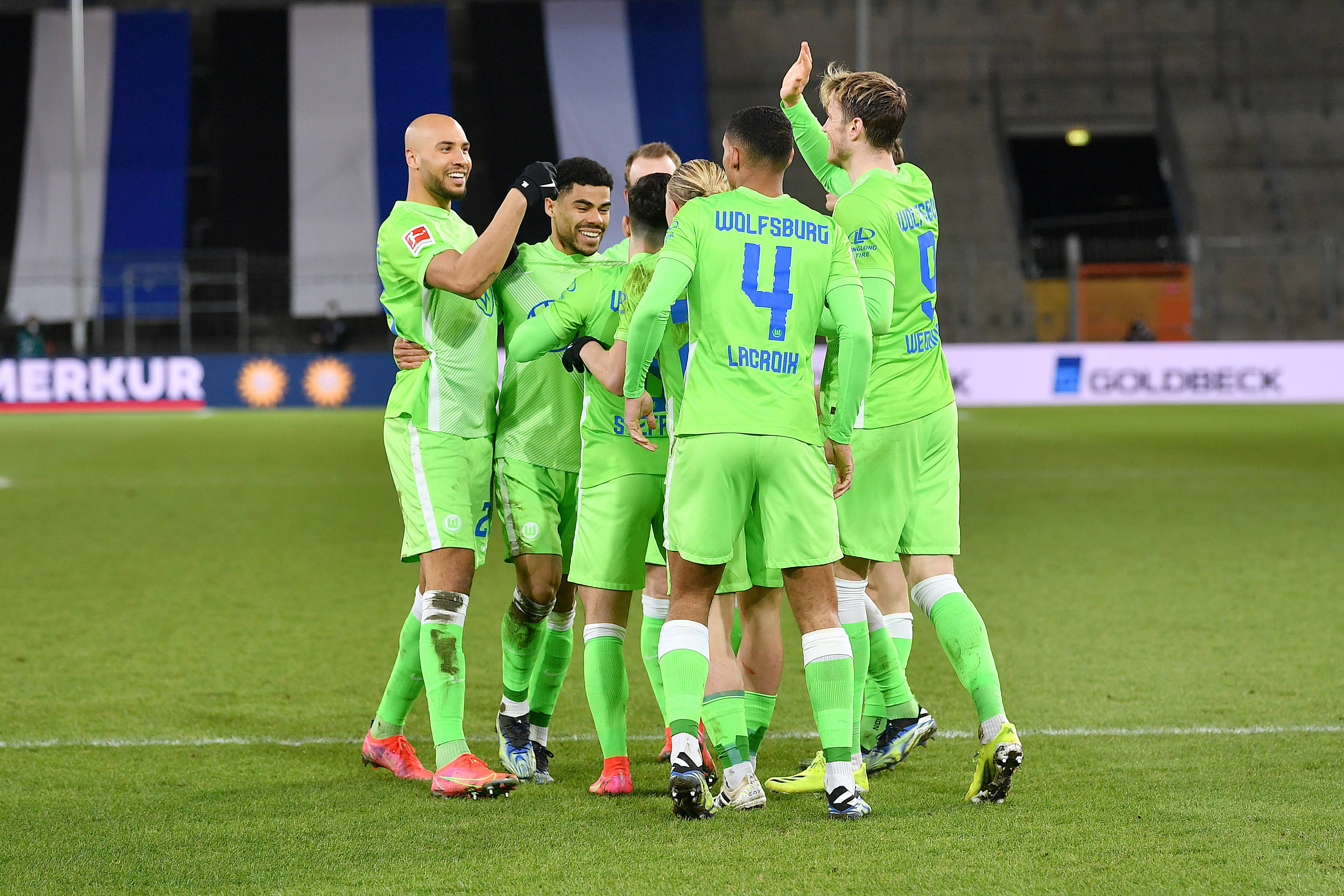 沙尔克队打破对手,积极备战德国足球豪门的简单介绍 沙尔克队打破对手,积极备战德国足球豪门的简单介绍