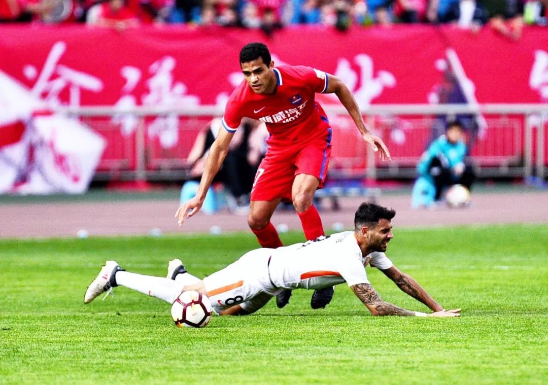 重庆斯威清洗低迷,四连胜气势如虹的简单介绍 重庆斯威清洗低迷,四连胜气势如虹的简单介绍