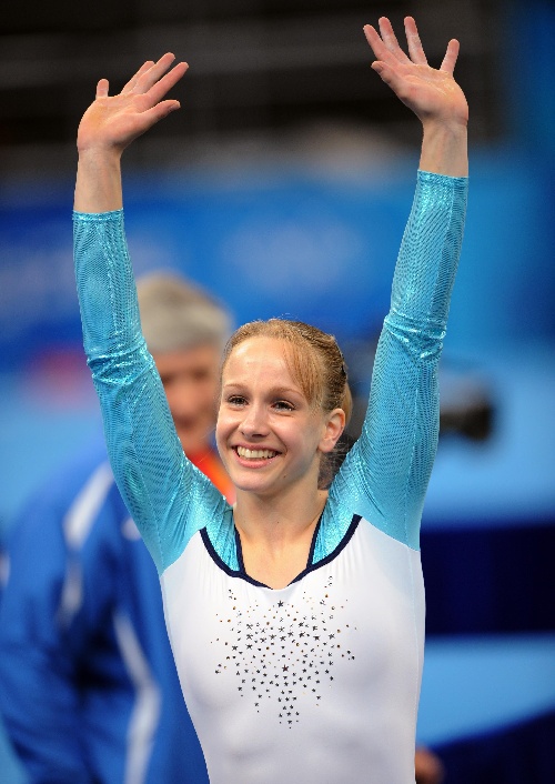 韩国体操选手惊艳全场,斩获双金 韩国体操选手惊艳全场,斩获双金