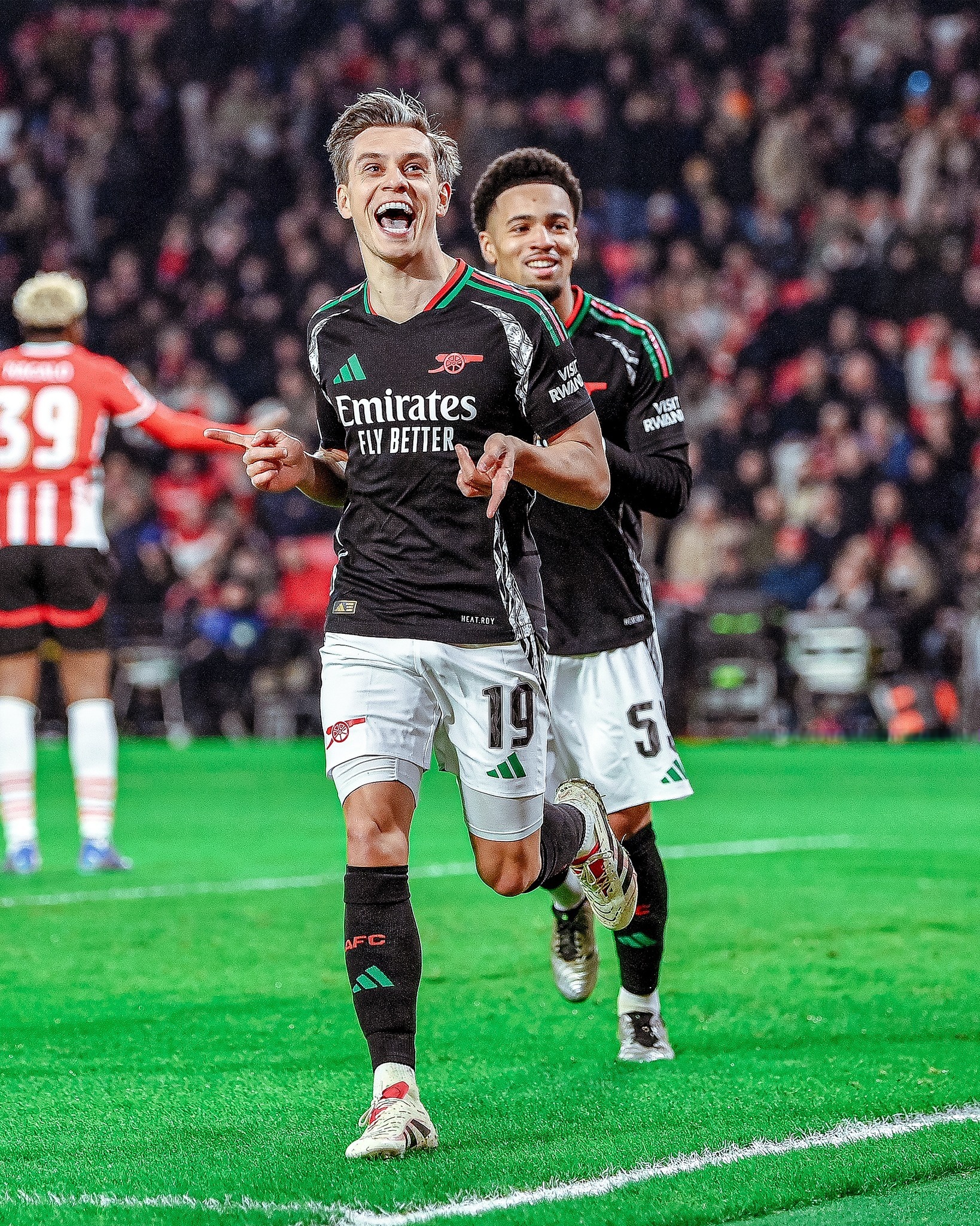 阿森纳遭遇阻击,连续不胜状态令球迷担忧 阿森纳遭遇阻击,连续不胜状态令球迷担忧