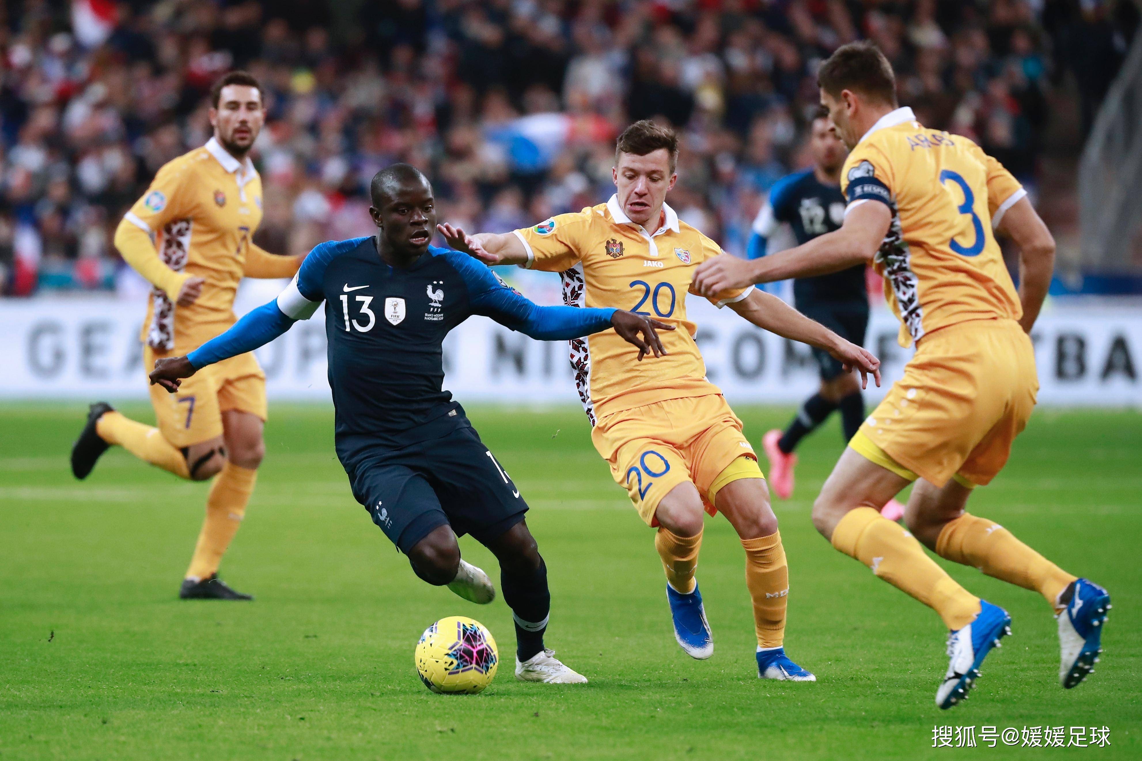 波兰队逆袭胜利,重返淘汰赛赛场 波兰队逆袭胜利,重返淘汰赛赛场