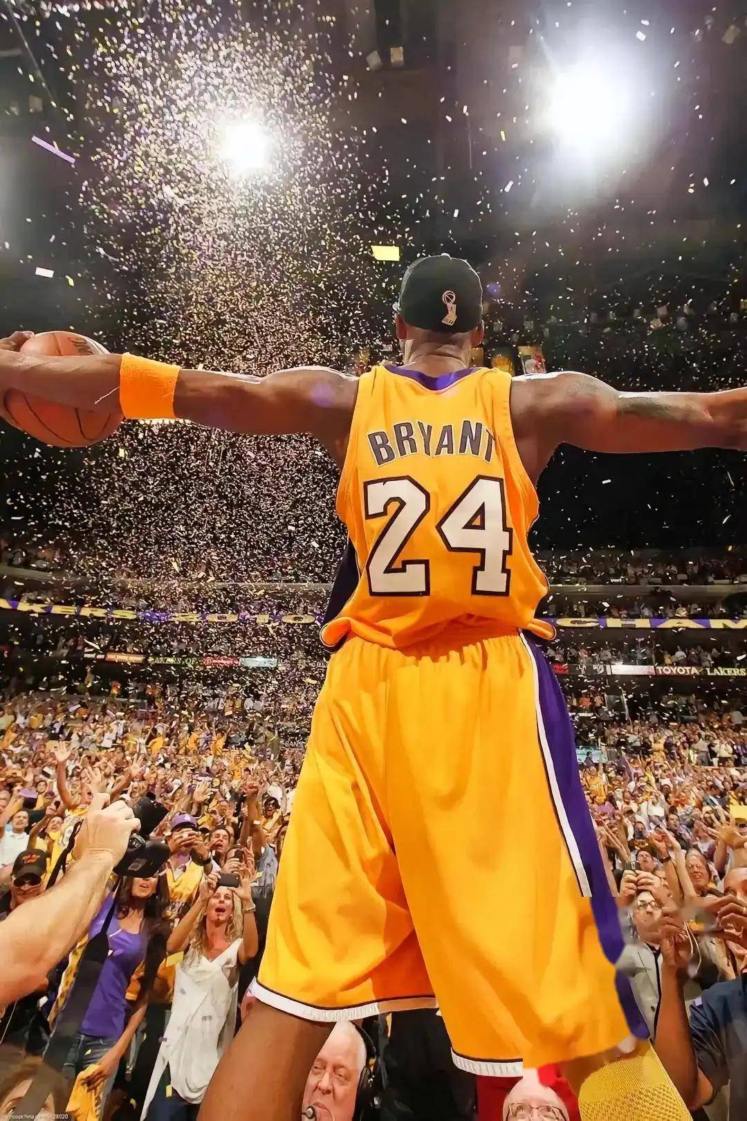 乔丹说霍华德成最佳球员,湖人队或获得总冠军 乔丹说霍华德成最佳球员,湖人队或获得总冠军