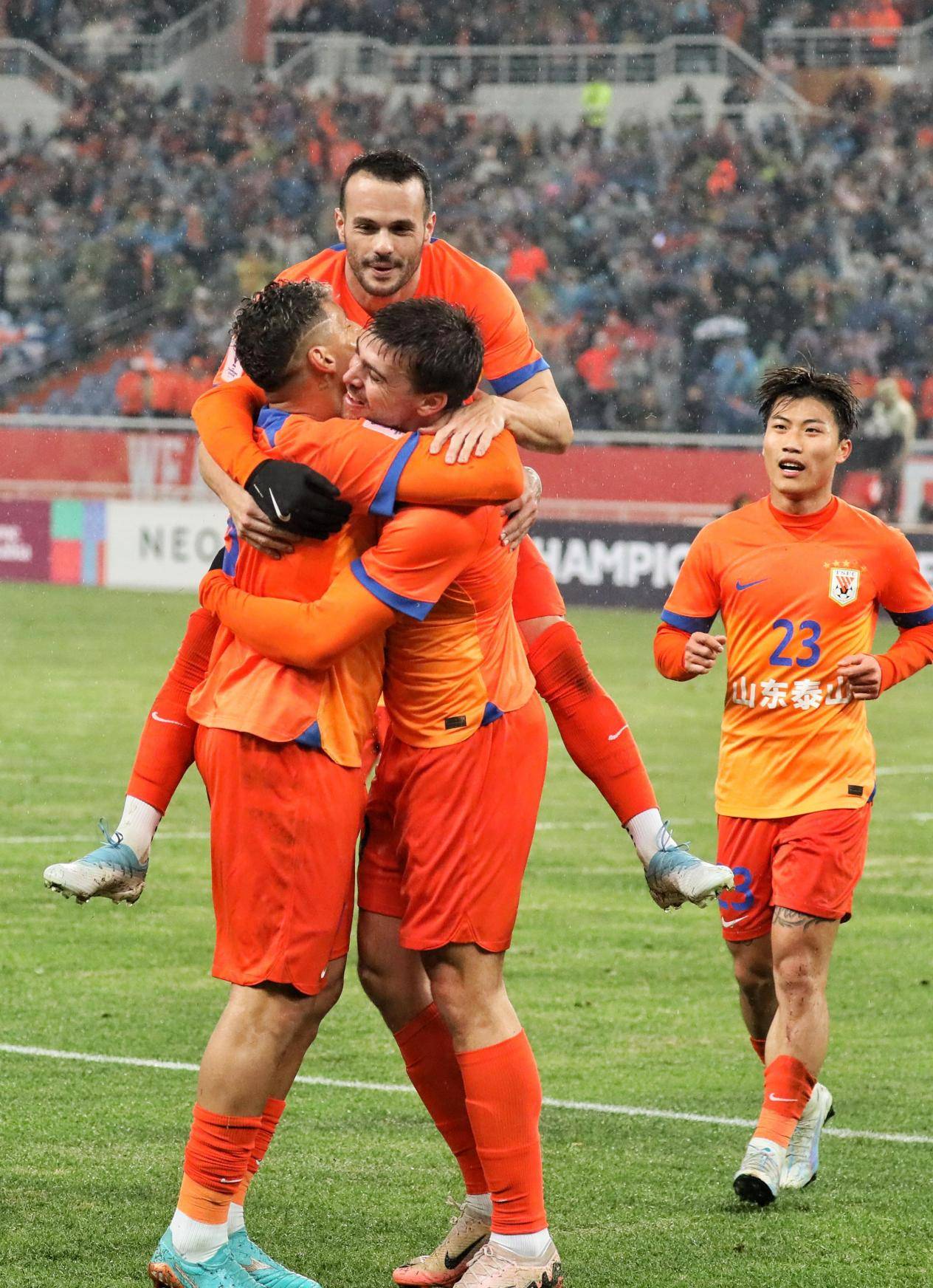 关于精彩纷呈!东亚足球界再度掀起高潮的信息 关于精彩纷呈!东亚足球界再度掀起高潮的信息