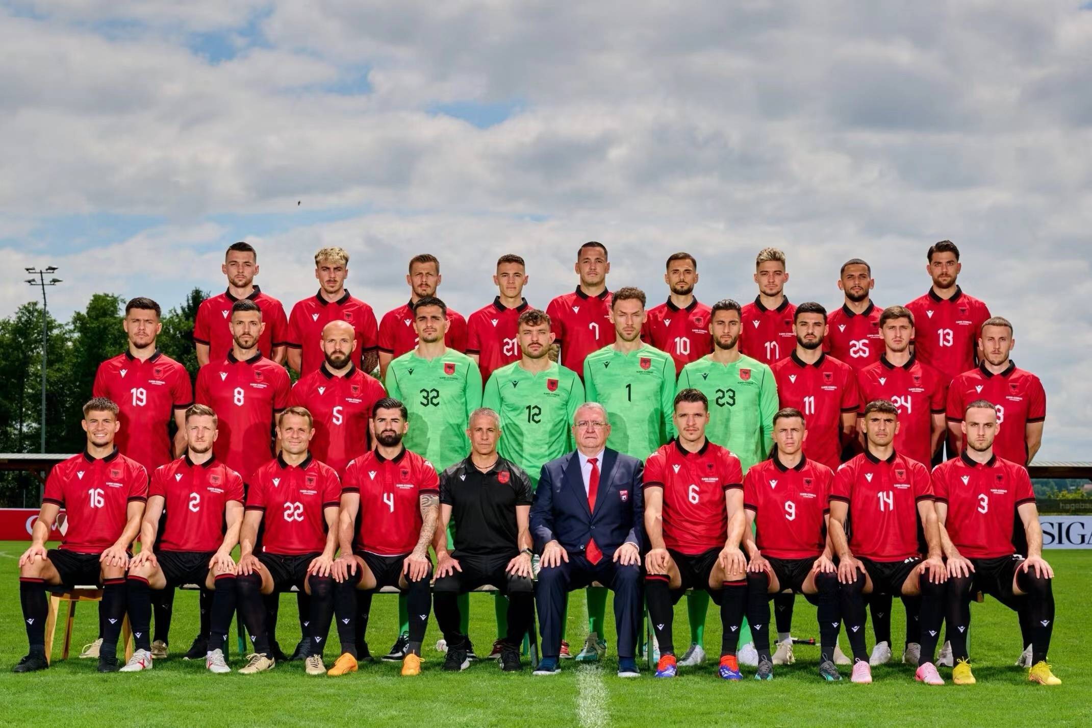 阿尔巴尼亚遗憾败北,欧洲杯出线路漫漫的简单介绍 阿尔巴尼亚遗憾败北,欧洲杯出线路漫漫的简单介绍